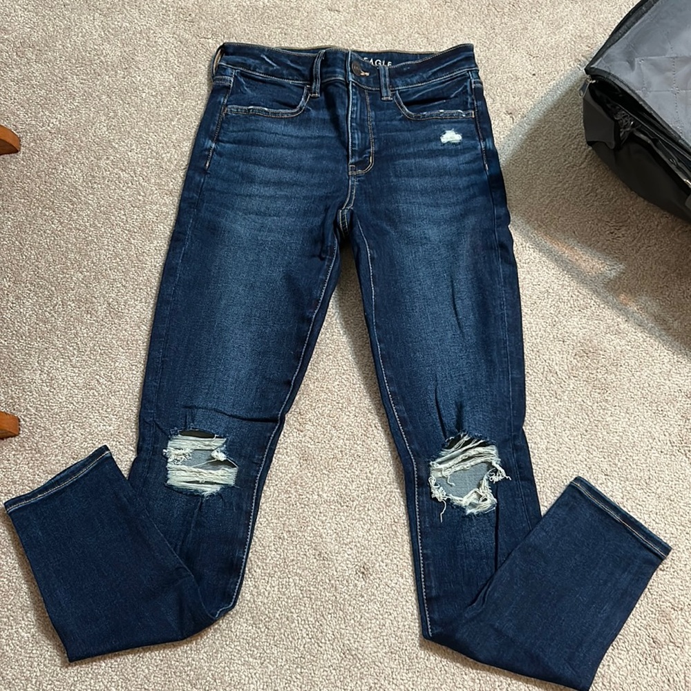 NWOT AE Stretchy Skinny Jeans